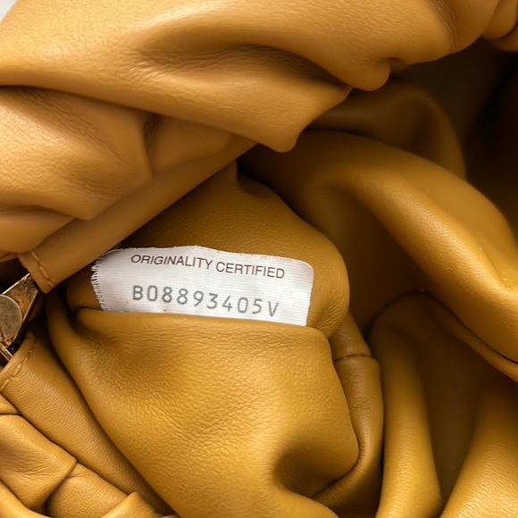 Bottega Veneta The Chain Pouch Shoulder Bag - Picture 3 of 6